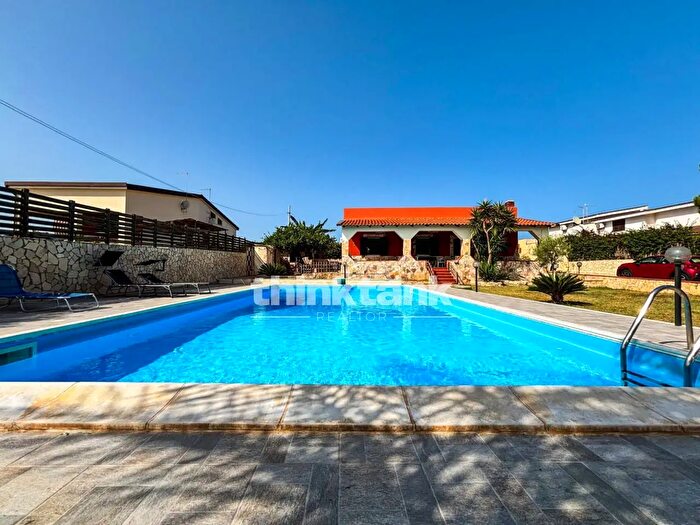 Casa con 5 locali in vendita in Via dei Cristalli, Siracusa