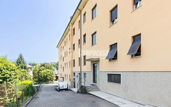 Appartamento quadrilocale in vendita in Via Giuseppe Verdi, Costa Masnaga