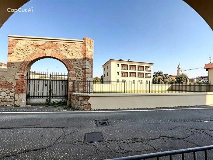 Appartamento in vendita in Via Sant'Alberto, Palazzolo Sull'Oglio