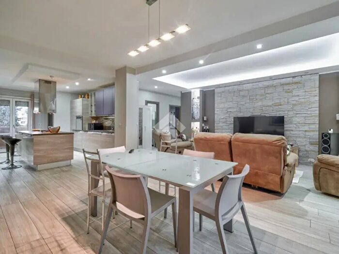 Appartamento trilocale in vendita in Via San Francesco di Paola, Civitavecchia