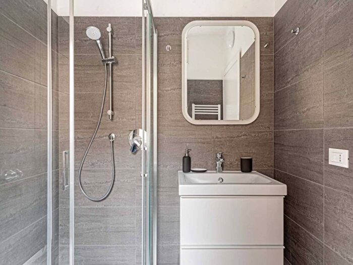 Appartamento in affitto in Via Luciano Manara, Guastalla, Milano