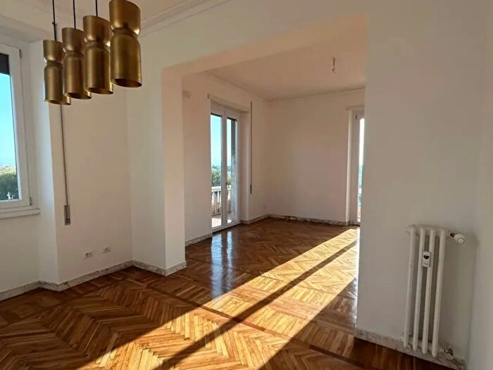 Appartamento trilocale in vendita in Via Tembien, Roma