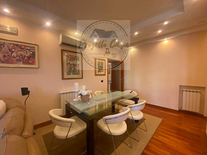 Appartamento trilocale in affitto in Corso Giacomo Matteotti, Centro Storico, Albano Laziale