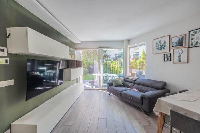 Appartamento trilocale in vendita in Via Castel Flavon, Bolzano