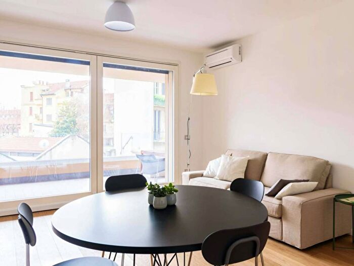 Appartamento trilocale in affitto in Via Giulio Cesare Procaccini, Paolo Sarpi, Milano