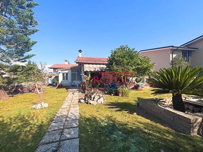 Casa con 6 locali in vendita in Via dei Sambuchi, Anguillara Sabazia