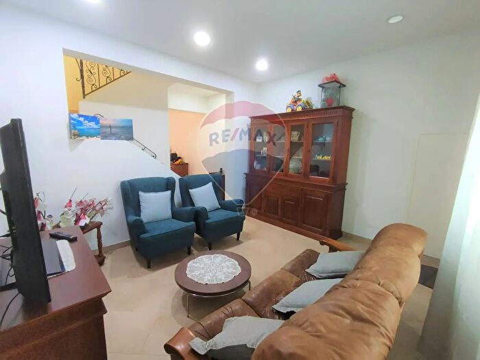 Casa con 7 locali in affitto in Viareggio