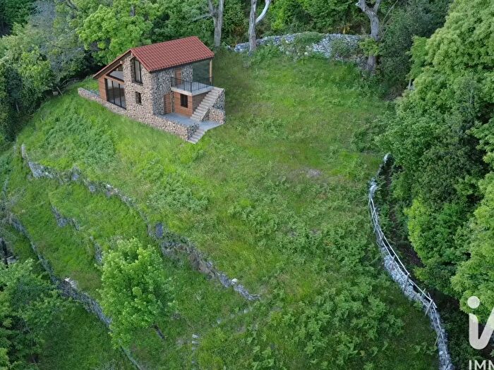 Casa trilocale in vendita in Strada Vicinale di Sbrinz Snc, Ghiffa