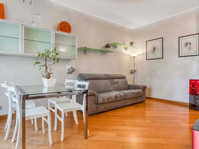 Appartamento bilocale in affitto in Via Rembrandt, Piazzale Siena, Milano