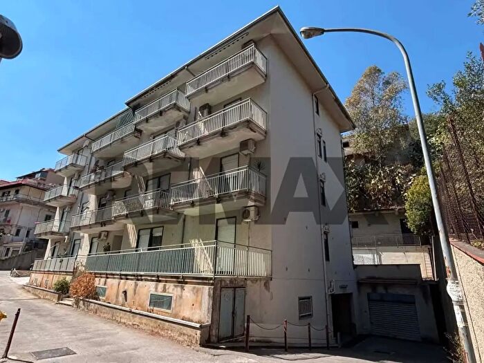 Appartamento quadrilocale in vendita in Vicolo Calcerano, Monreale