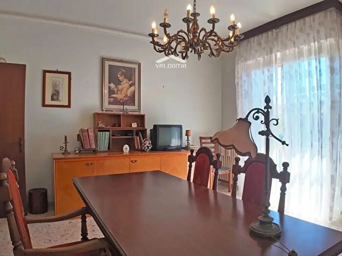 Appartamento con 6 locali in vendita in Giovanni Paisiello, Maglie