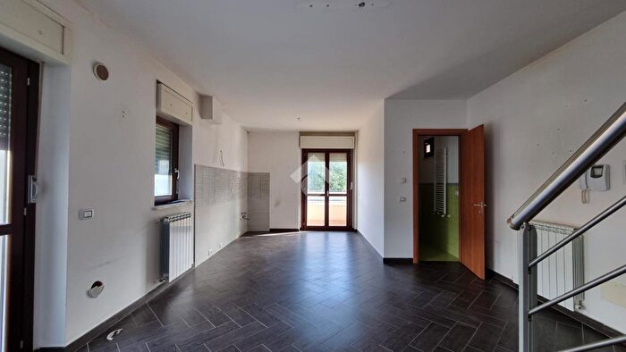 Appartamento trilocale in vendita in Viale a Milani, Segni