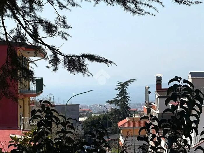 Appartamento bilocale in vendita in Via Giuseppe Garibaldi, San Sebastiano Al Vesuvio