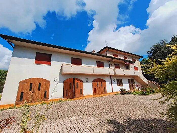 Casa con 8 locali in vendita in Via Livel, Cappella Maggiore
