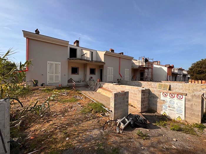 Casa con 5 locali in vendita in Santa Maria A Monte