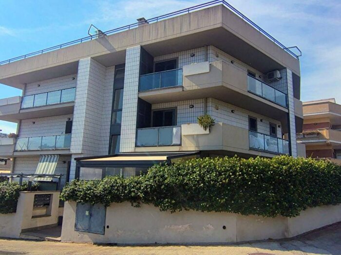 Appartamento bilocale in affitto in Via Luciano Massimo Consoli, Frattocchie, Marino