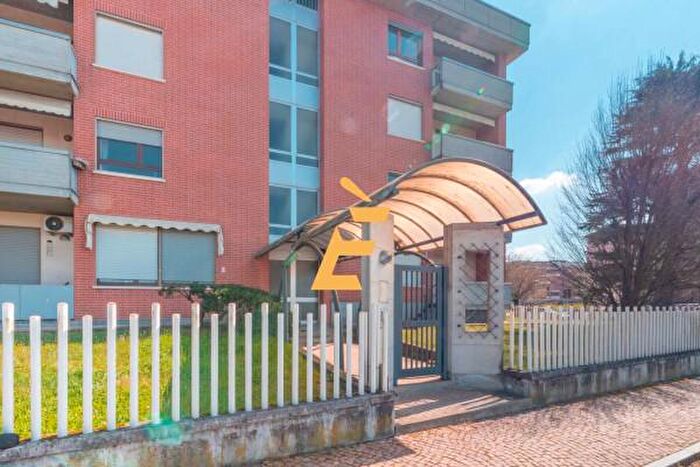 Appartamento trilocale in vendita in Circonvallazione Ovest, Valenza