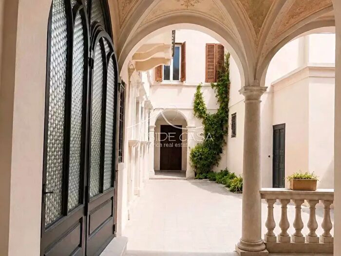 Appartamento con 5 locali in vendita in Mantova