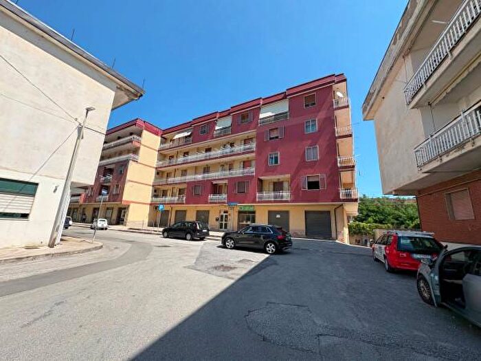 Appartamento con 6 locali in vendita in Via dei Sanniti, Bojano