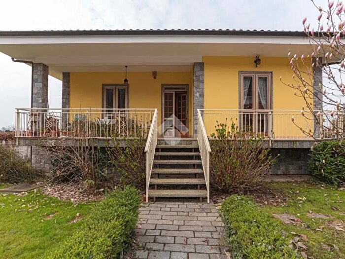 Casa quadrilocale in vendita in Strada Grange Foglietti, Nole