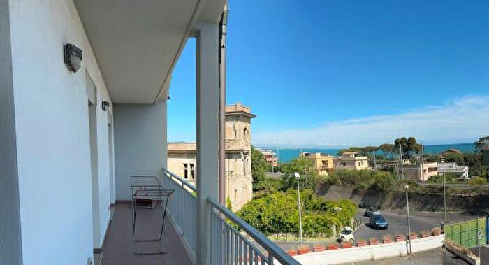 Appartamento bilocale in affitto in Via Novembre, Santa Marinella