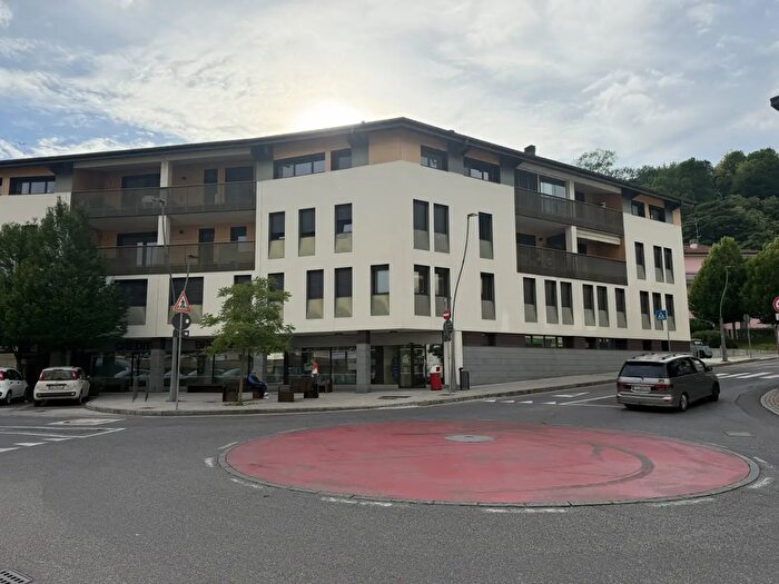 Appartamento trilocale in vendita in Piazza Umberto I, Nembro