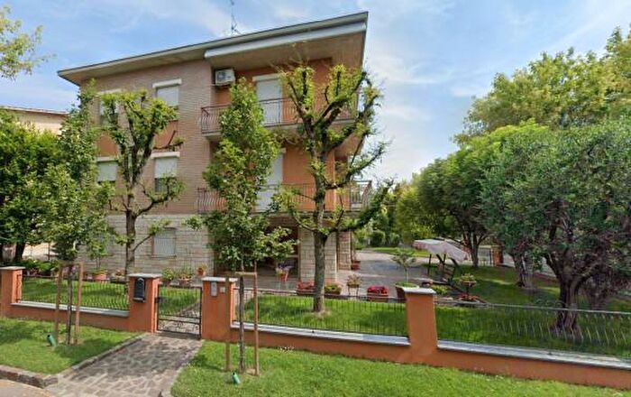 Casa con 6 locali in vendita in Via Giacomo Leopardi, Soliera