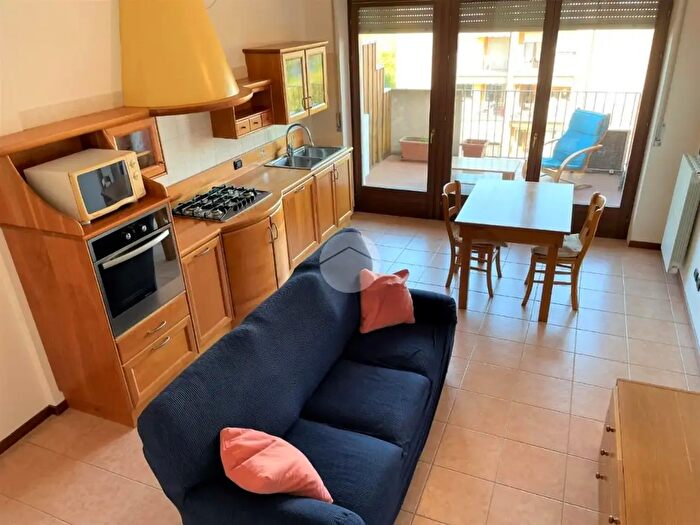 Appartamento bilocale in vendita in Via Forte Tomba, Verona