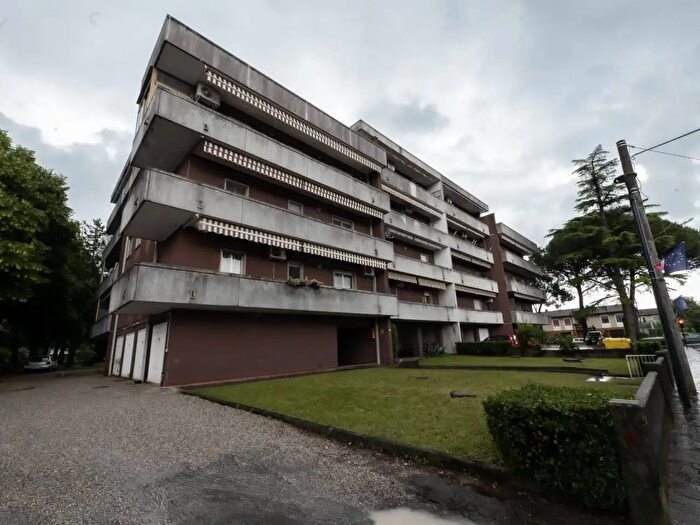 Appartamento quadrilocale in vendita in Via Nazario Sauro, Staranzano