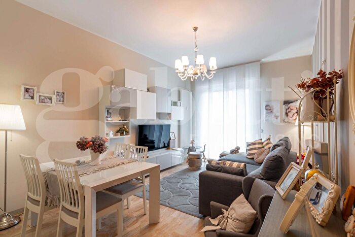 Appartamento trilocale in vendita in Via Puccini, Sesto San Giovanni