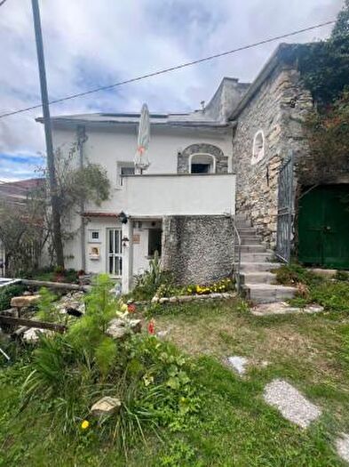 Casa trilocale in vendita in Via Vallombrosa, SantOlcese