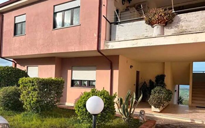 Appartamento con 5 locali in vendita in Via Monsignor Barbieri, San Marco Argentano