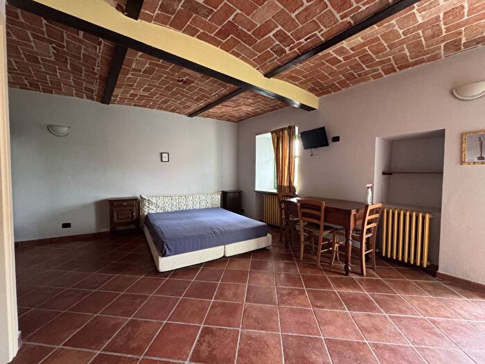 Appartamento monolocale in affitto in Via Serra, La Morra