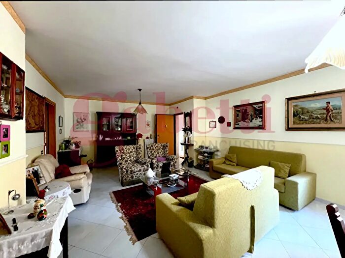 Appartamento con 5 locali in vendita in Via Benevento, Telese