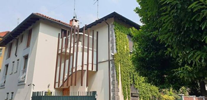 Case in Vendita e in Affitto - 2