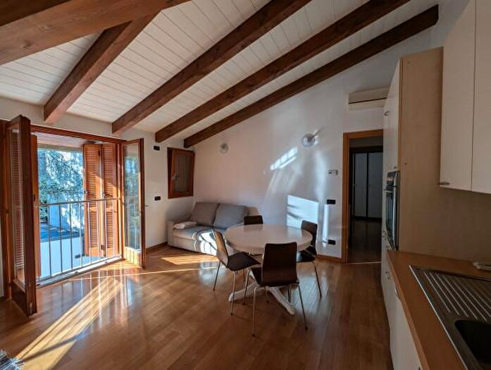 Appartamento bilocale in affitto in Via Eugenio Gignous, Milano