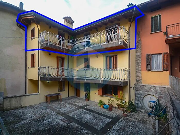 Appartamento quadrilocale in vendita in Via Trieste, Artogne