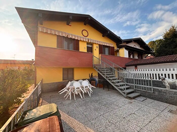 Casa trilocale in vendita in Gambolo'