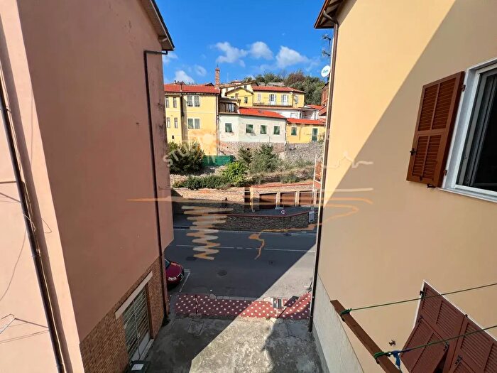 Appartamento quadrilocale in vendita in Viale Giuseppe Mazzini, Taggia