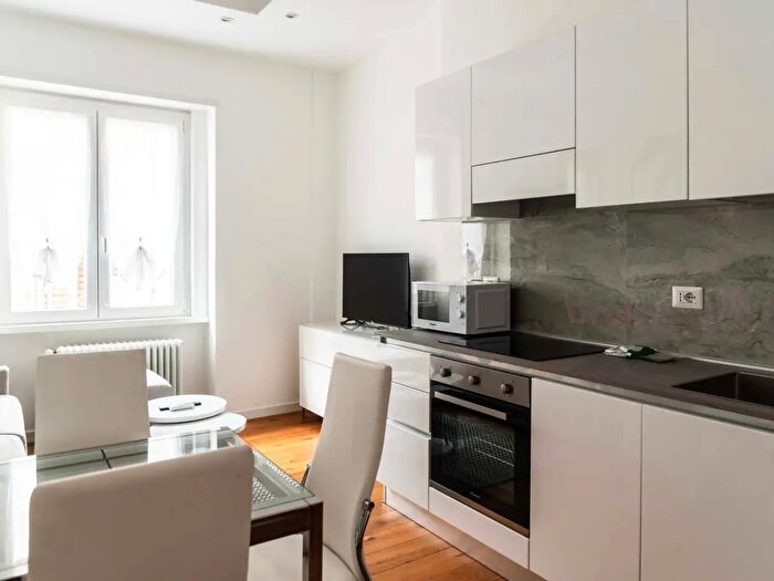 Appartamento monolocale in affitto in Via Falcone, Milano