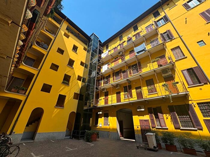 Appartamento bilocale in affitto in Via Ruggero di Lauria, Sempione, Milano