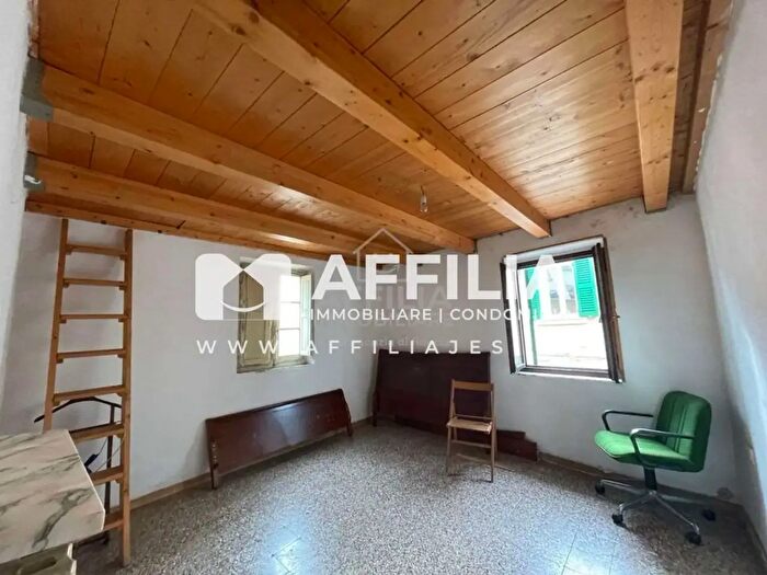 Appartamento quadrilocale in vendita in Via Circonvallazione, San Marcello