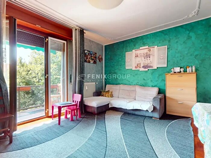 Appartamento quadrilocale in vendita in Via Medeghino, Milano