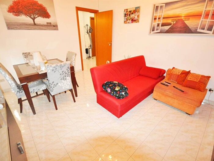 Appartamento trilocale in affitto in Rebocco La Chiappa, La Spezia