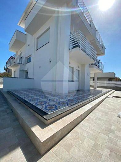 Casa con 5 locali in affitto in Lungomare Nazario Sauro, Centro, Minturno