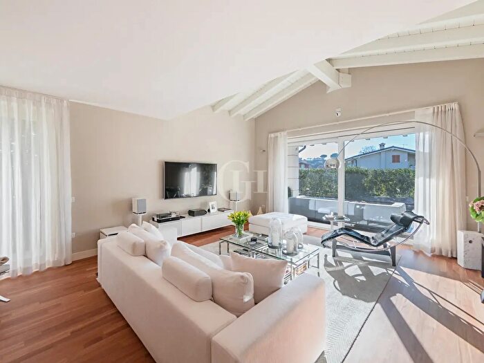 Casa con 6 locali in vendita in Via X Giornate a, Soiano Del Lago