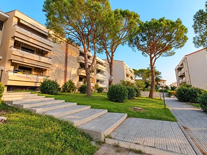 Appartamento trilocale in vendita in Via Giovanni Pascoli, Osimo