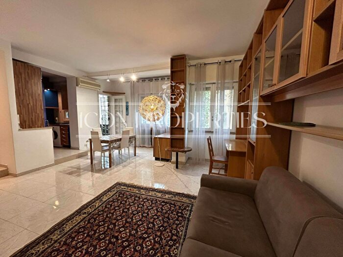 Appartamento bilocale in affitto in Via Giambellino, Milano