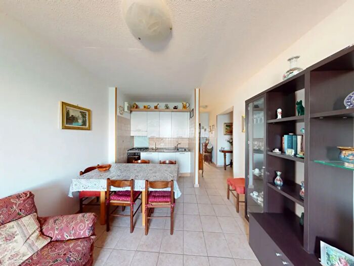 Appartamento bilocale in vendita in Largo Guido Rossa, Fermo