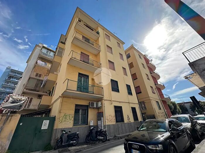 Appartamento quadrilocale in vendita in Viale Ungheria, Torre Del Greco